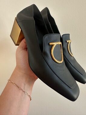 Black Leather Loafer Block Heel Salvador Ferragamo Size 7.5 B Black And Gold